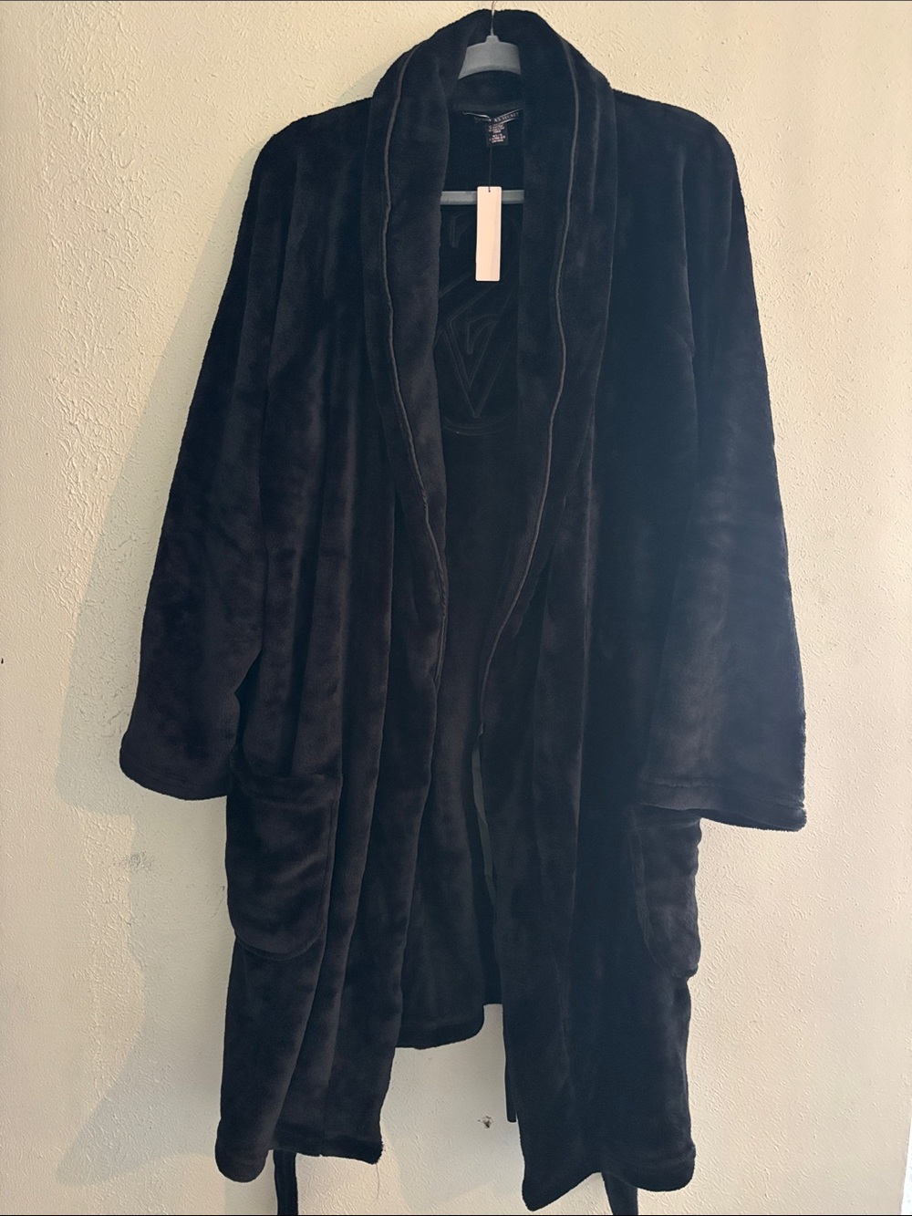 Victoria's Secret Plush Shawl Collar Robe - Black